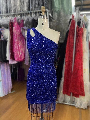 Shop One Shoulder Keyhole Sleeveless Short Velvet Sequin Homecoming Dress / Prom Dress London