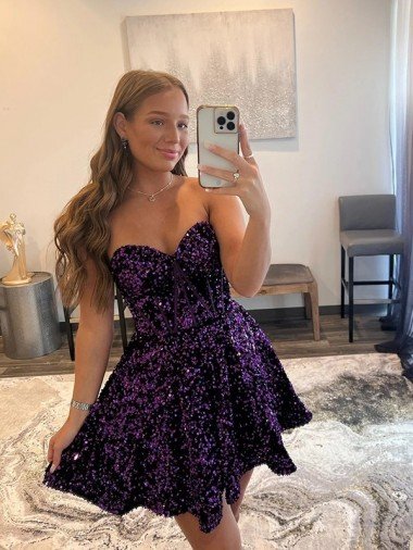 Shop A-Line Sweetheart Sleeveless Short Velvet Sequin Homecoming Dress / Prom Dress London