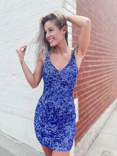Shop Short Velvet Sequin V-Neck Sleeveless Homecoming Dress / Prom Dress London