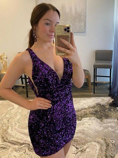 Shop V-Neck Sleeveless Short Velvet Sequin Homecoming Dress / Prom Dress London